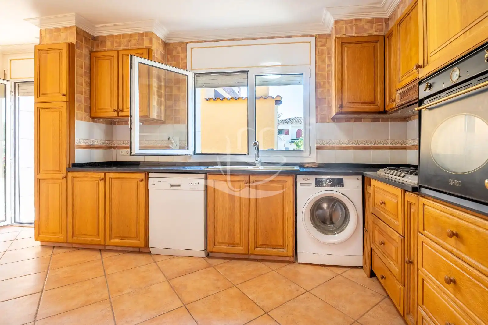 Cocina de Casa adosada en venta en Mont-ras con Calefacción, Jardín privado y Terraza