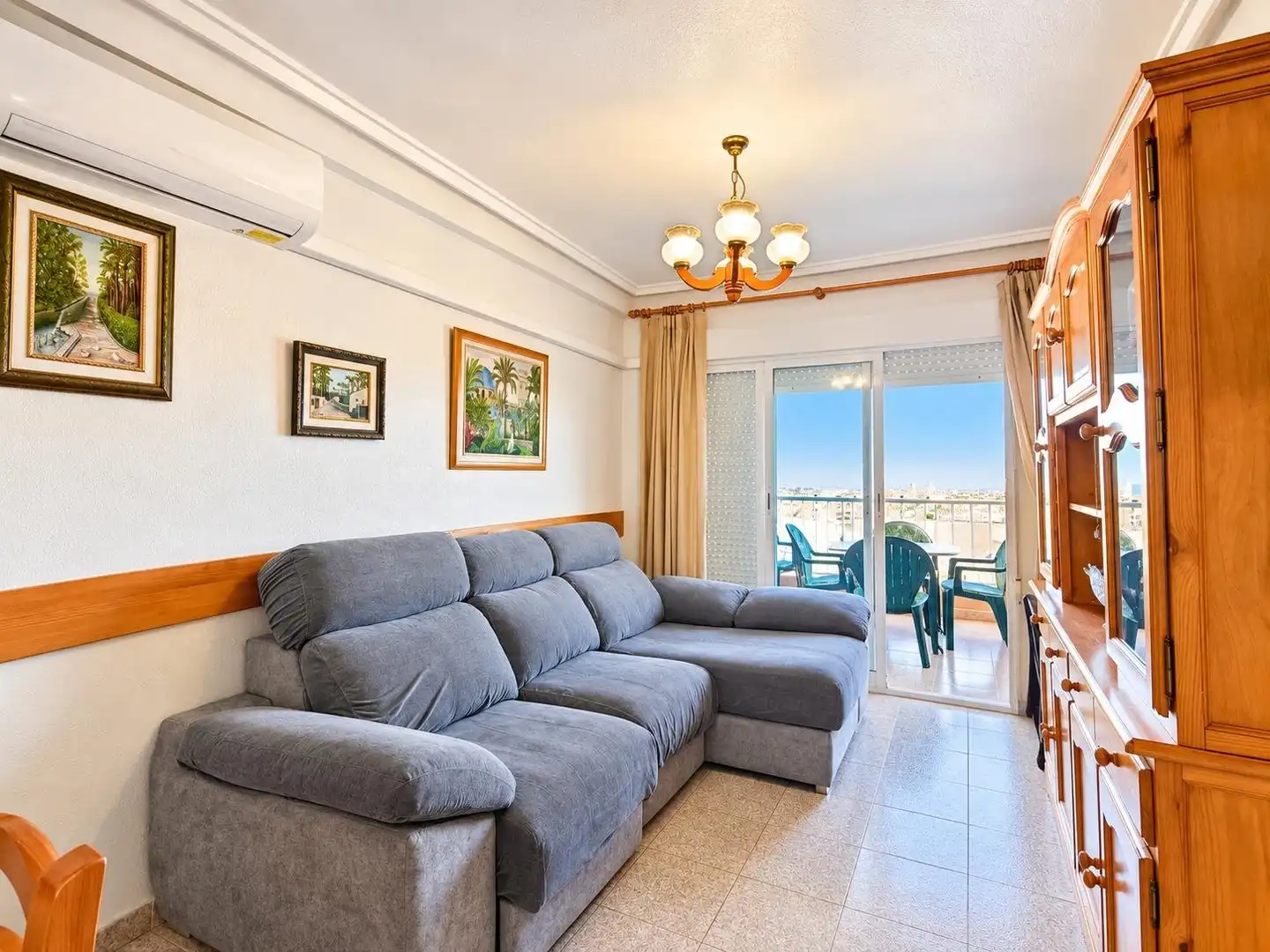 Sala d'estar de Pis de lloguer en Los Arenales del Sol