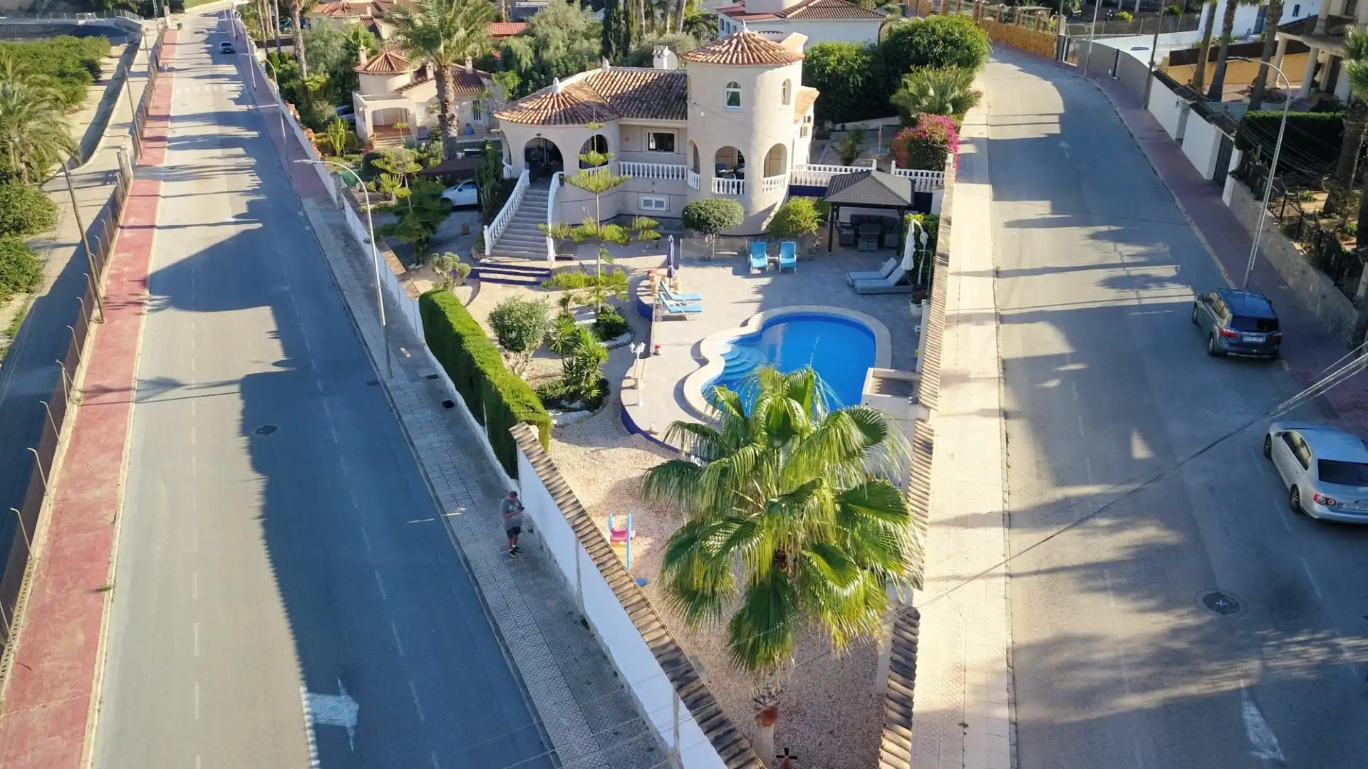 Detached house with pool for sale in Almoradí