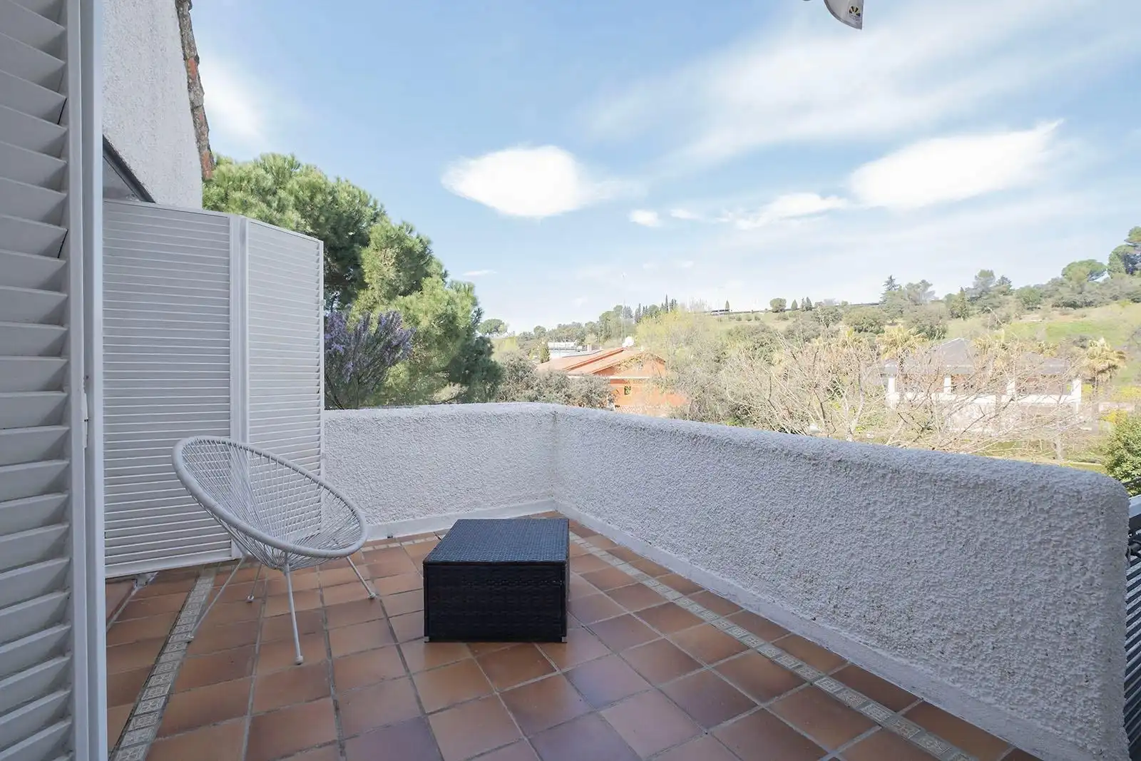 Terrassa de Casa adosada en venda en Las Rozas de Madrid amb Aire condicionat, Calefacció i Jardí privat