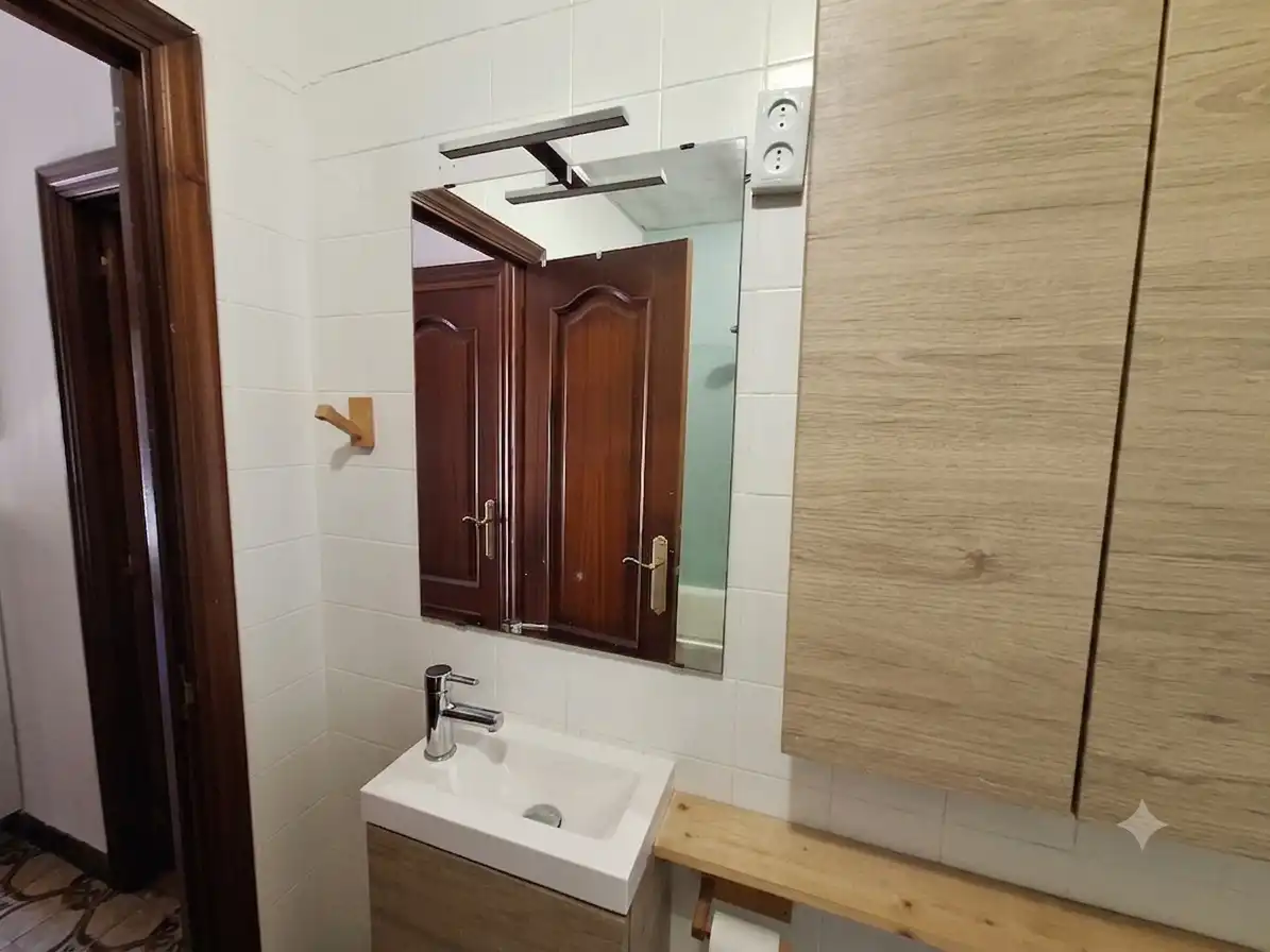 Bathroom of Houses for rent in Culleredo  with Private garden, Swimming Pool and Furnished