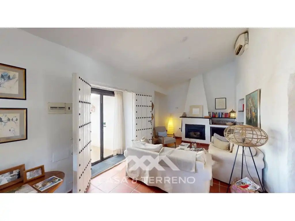 Living room of Commercial properties for sale in Arenas  with Air Conditioner