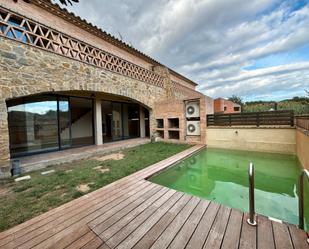 Piscina de Casa o xalet en venda en Saus, Camallera i Llampaies amb Aire condicionat, Terrassa i Balcó