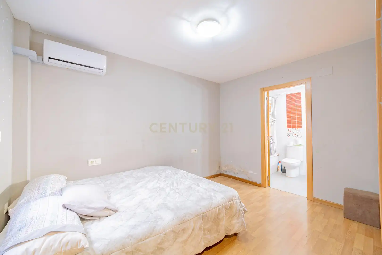 Bedroom of Apartments for sale in La Pobla Llarga  with Air Conditioner, Oven and Balcony