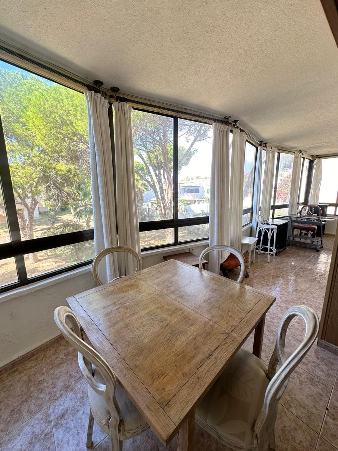 Menjador de Apartament en venda en Mijas amb Calefacció, Terrassa i Piscina comunitària