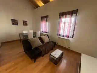 Wohnzimmer von Wohnungen zur Miete in León Capital  mit Heizung, Parkett und Möbliert