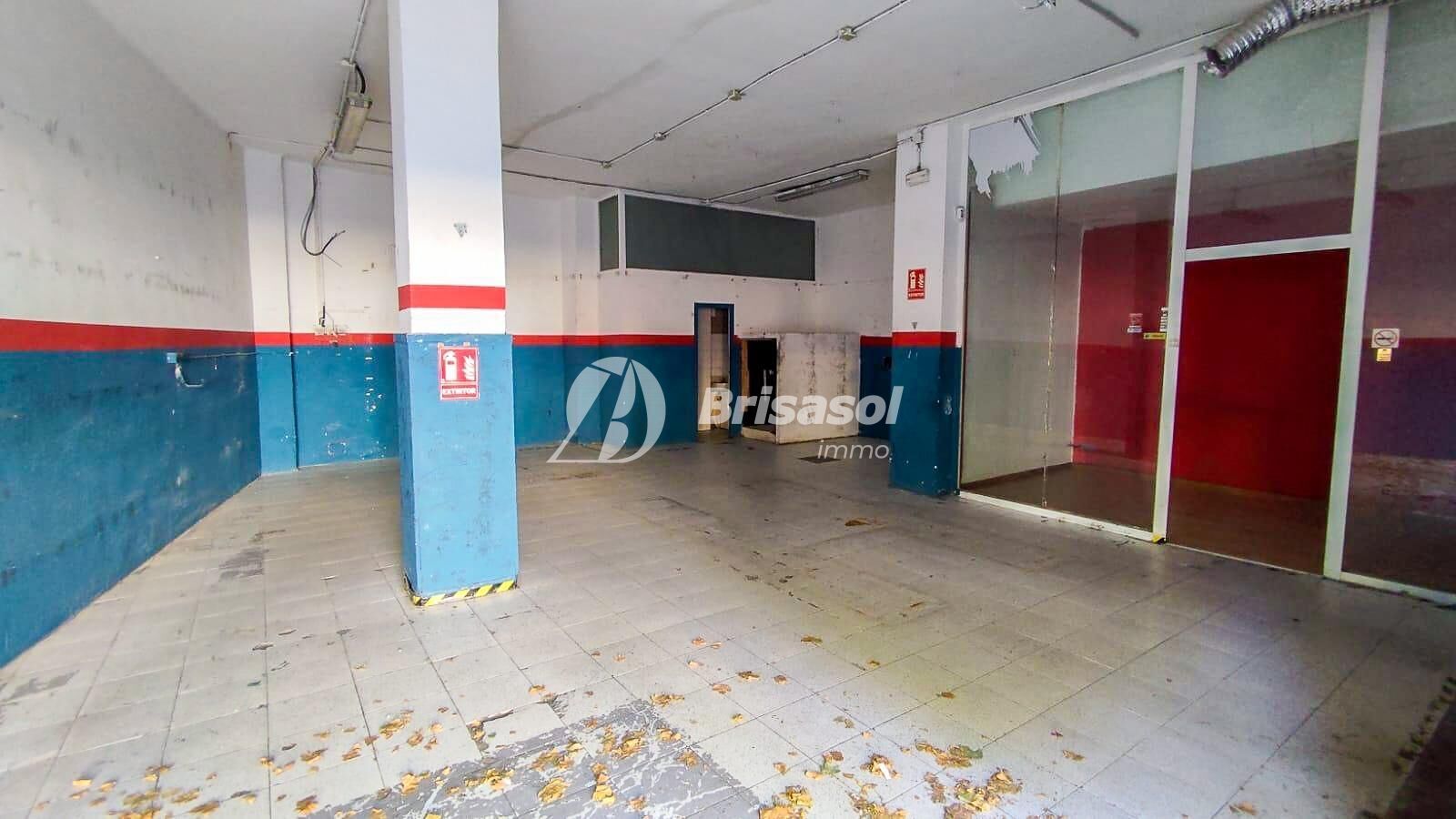 Geschaftsraum zur Miete in Ponent