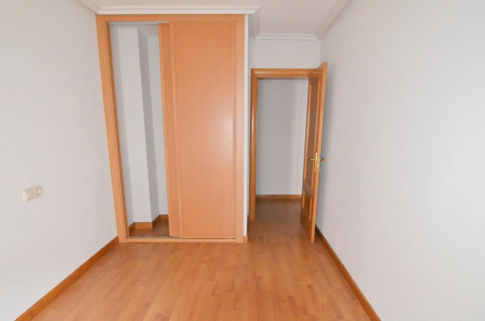 Bedroom of Flat for sale in La Fuente de San Esteban   with Heating, Storage room and Balcony