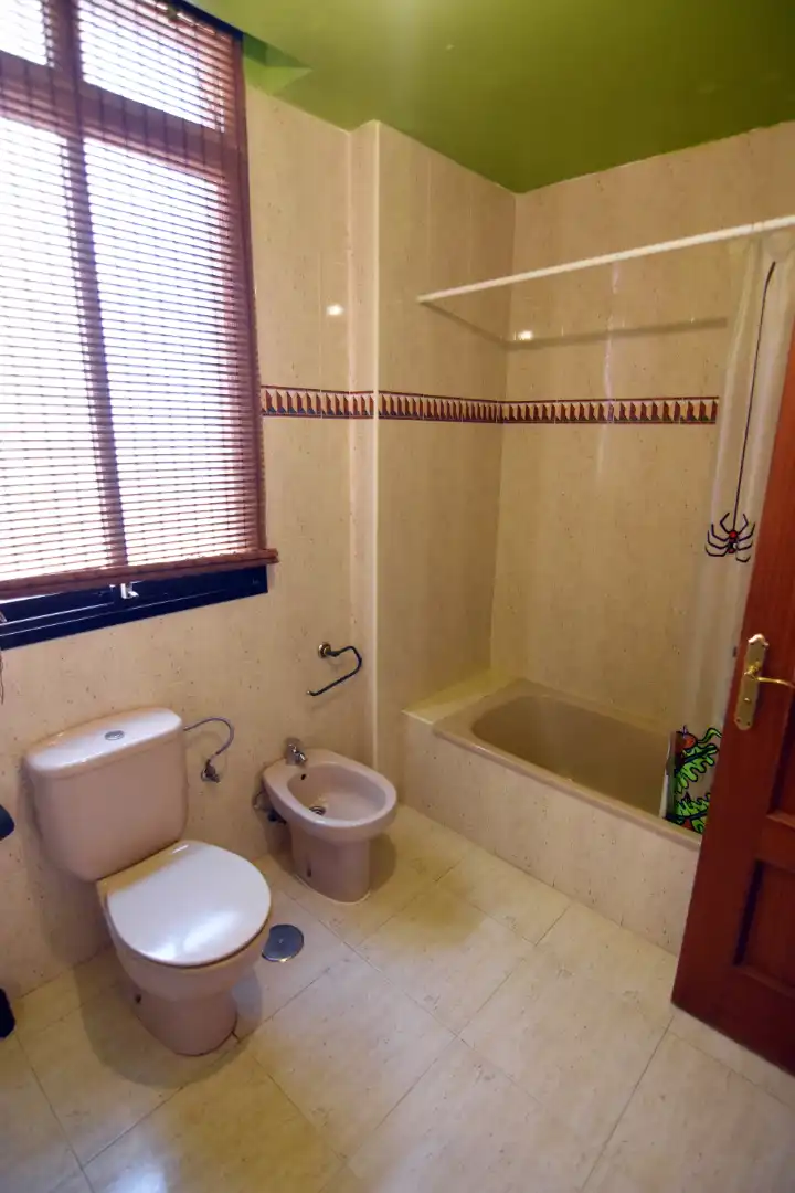 Baño de Piso en venta en El Rosario con Terraza, Amueblado y Balcón