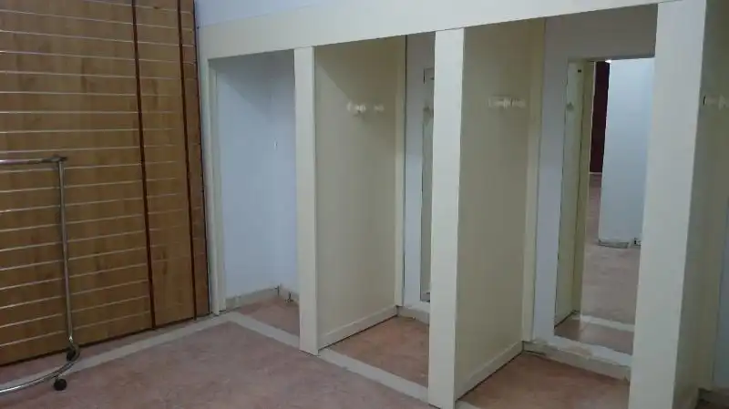 Gewerbefläche zur Miete in Miralvalle - Av. Virgen del Puerto - La Data, imagen 8