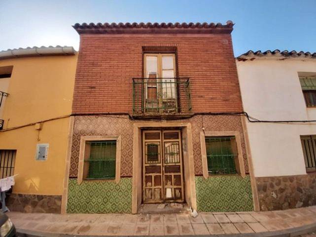 Casa adosada en Venta en Calle Calvario, 48 en Torre de Juan Abad