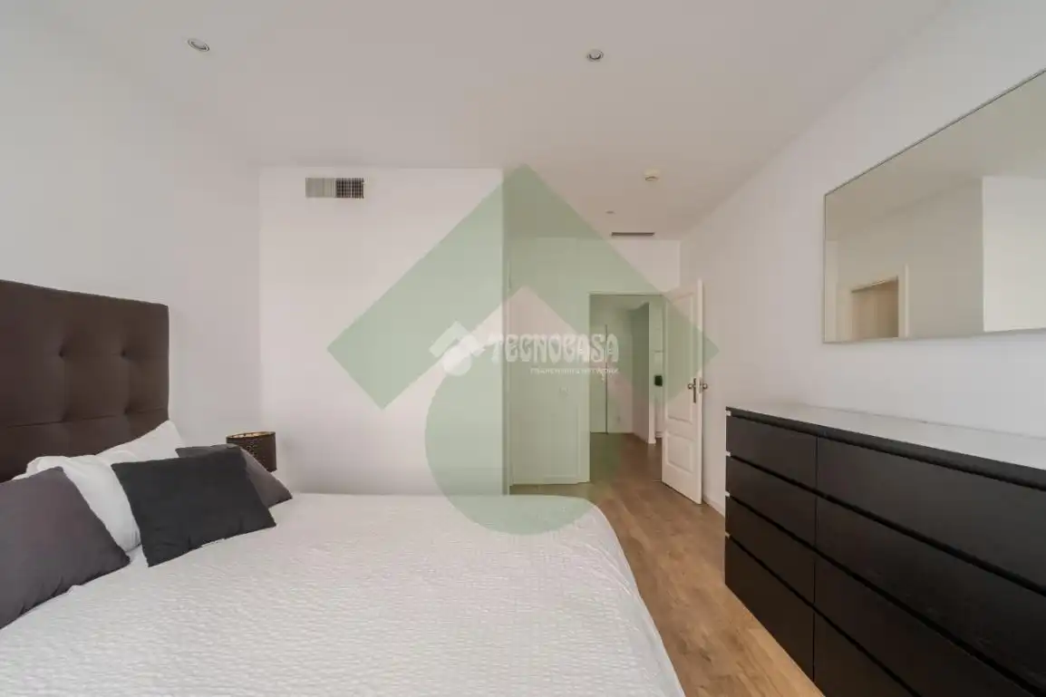 Schlafzimmer von Wohnung zur Miete in Madrid