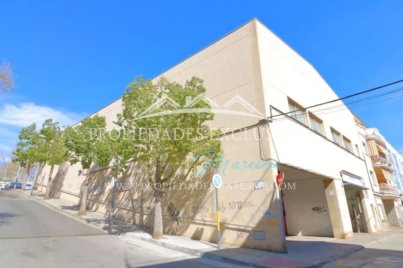 Vista exterior de Nave industrial en venta en El Masnou con Calefacción