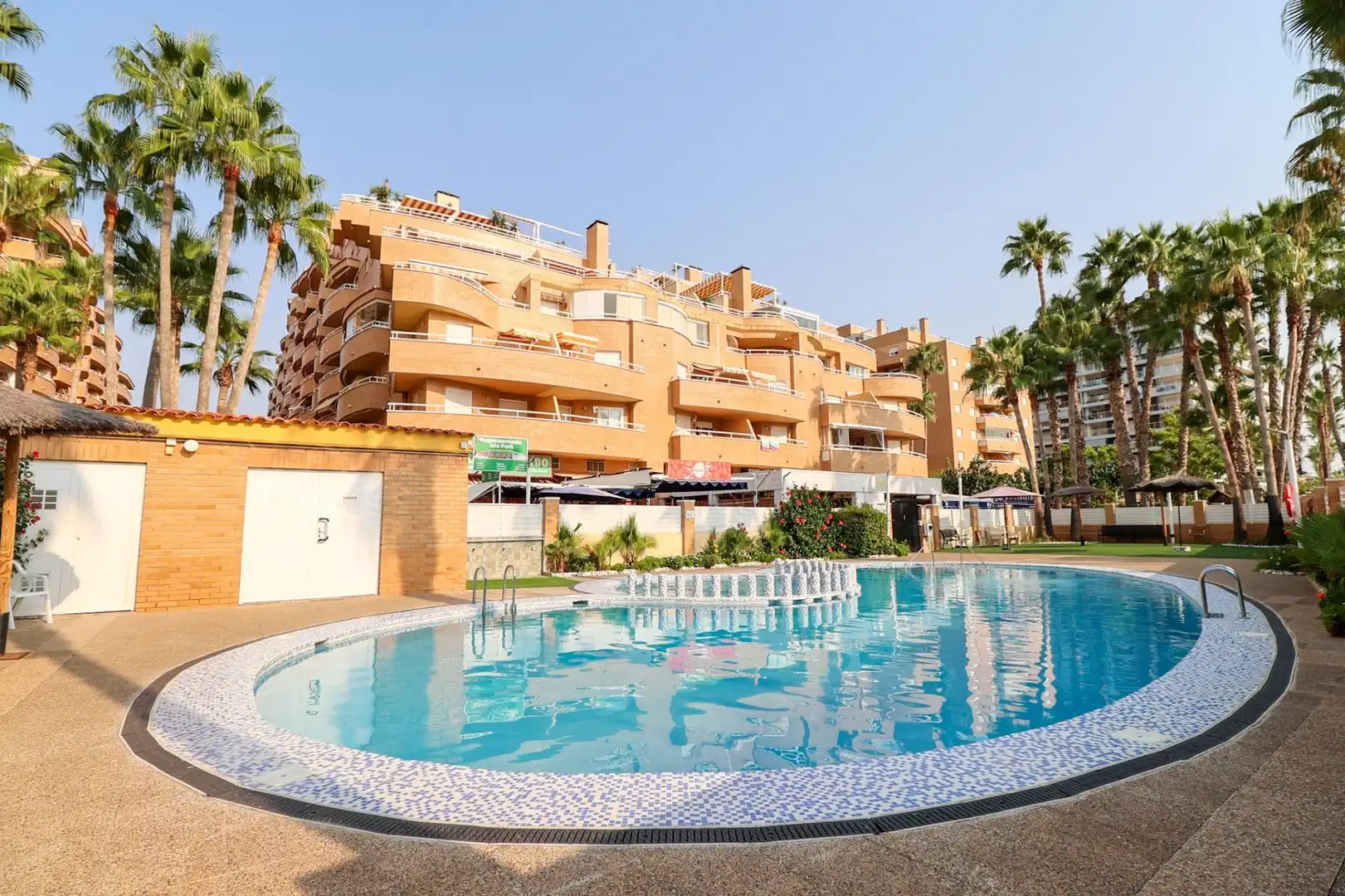 Piscina de Apartamento en venta en Oropesa del Mar / Orpesa con Jardín privado, Terraza y Amueblado