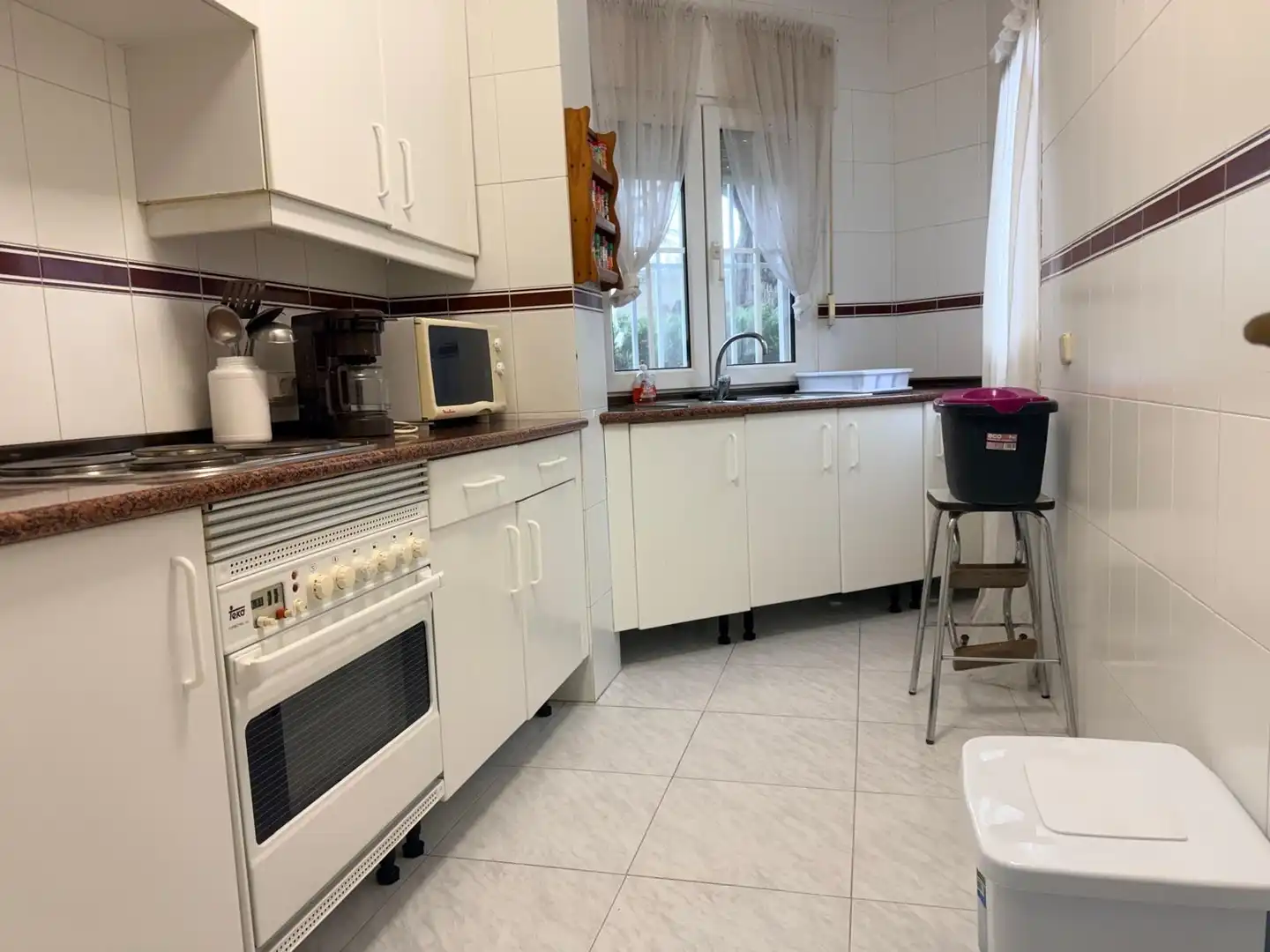 Kitchen of Study for rent in Villanueva de la Cañada  with Air Conditioner, Private garden and Terrace