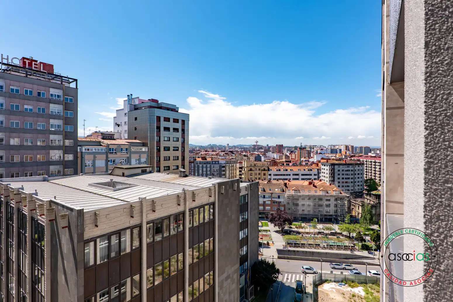 Vista exterior de Pis en venda en Gijón  amb Calefacció i Parquet