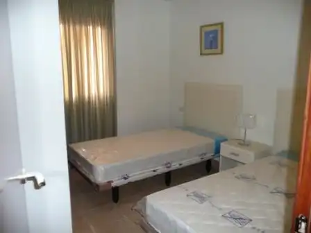 Habitación de Casa adosada en venta en Granadilla de Abona con Horno y Internet