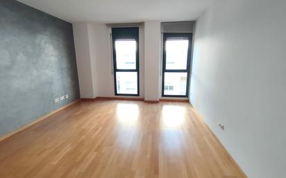 Flat for sale in Girona Capital  with Air Conditioner, Heating and Parquet flooring