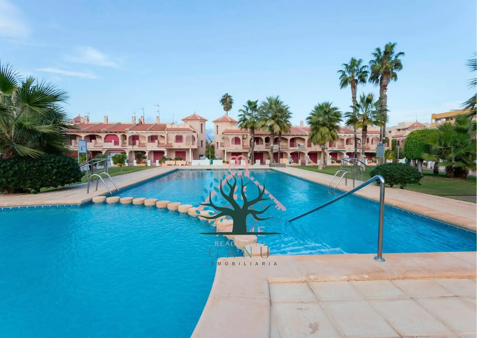 Vista exterior de Dúplex en venta en Mazarrón con Jardín privado, Terraza y Amueblado