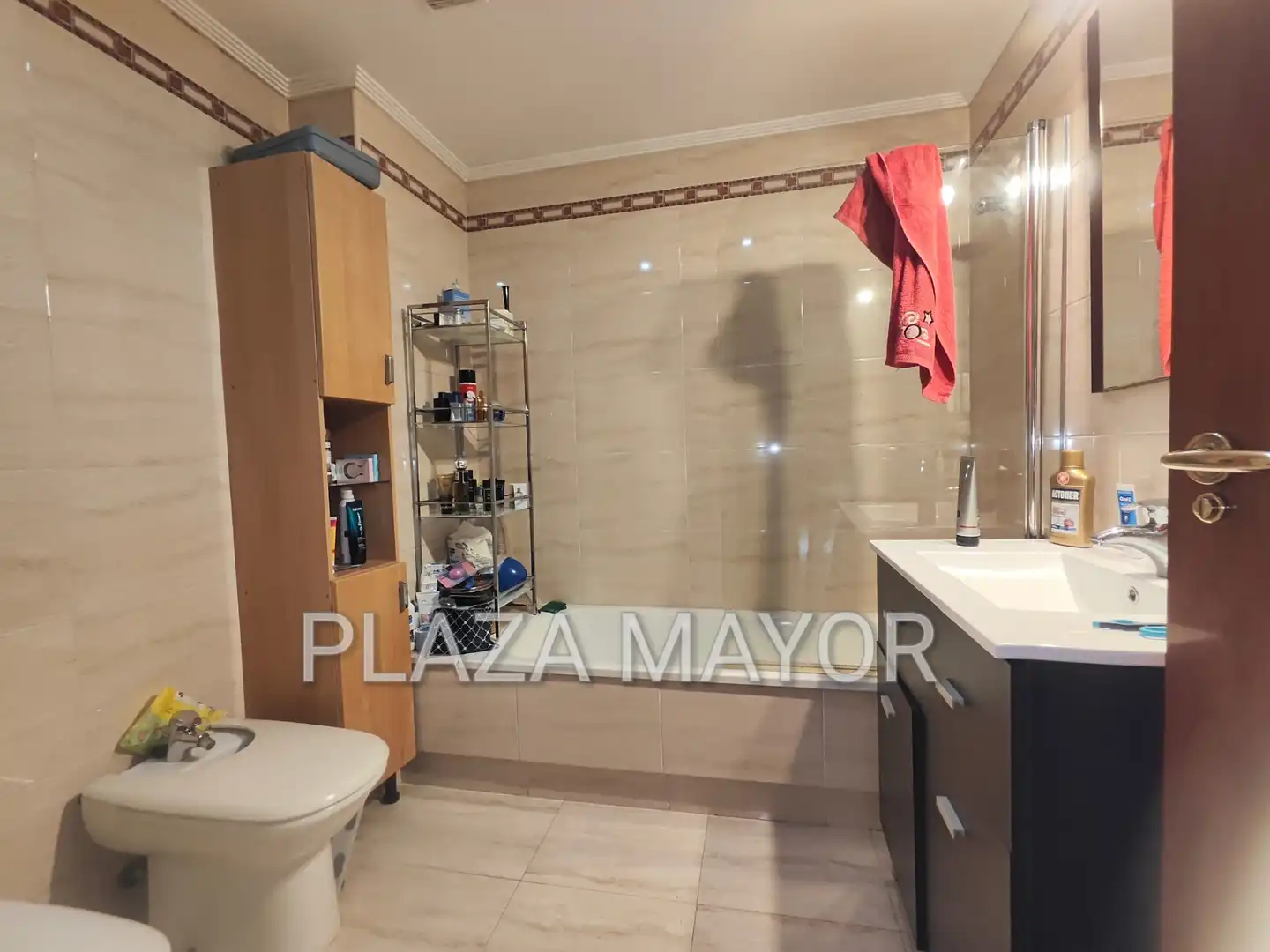 Baño de Ático en venta en Moriscos con Calefacción, Terraza y Amueblado