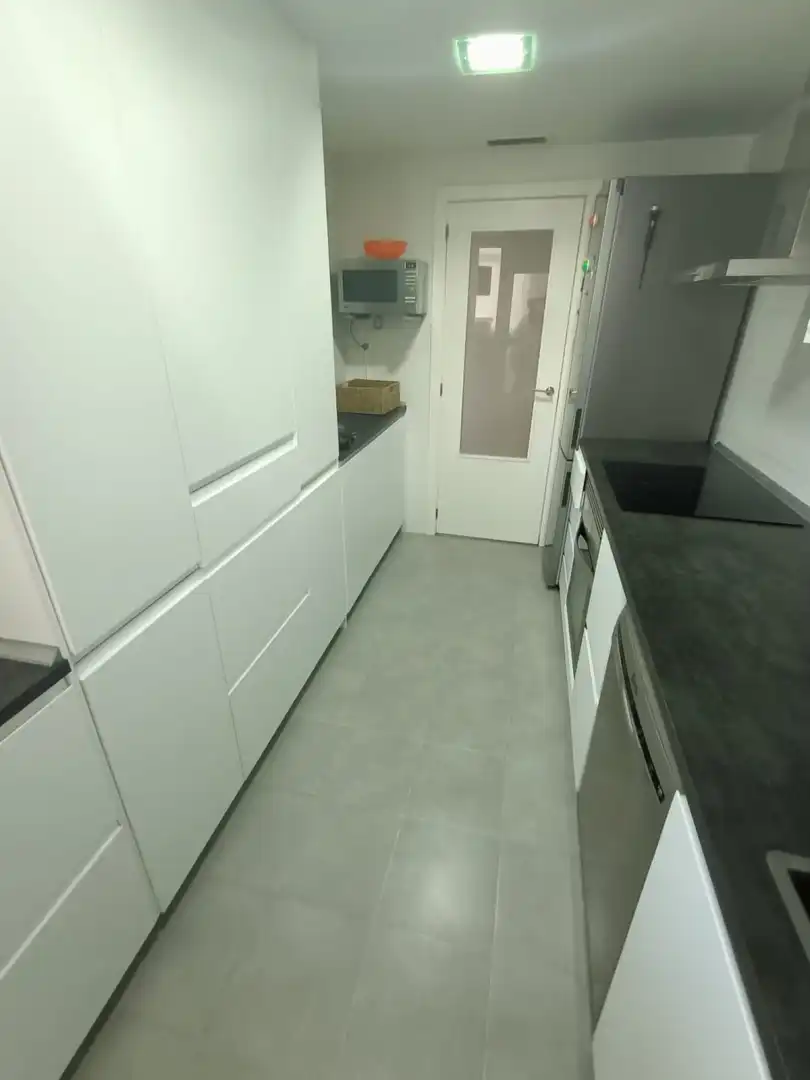 Cuina de Pis en venda en Paterna amb Aire condicionat, Calefacció i Jardí privat