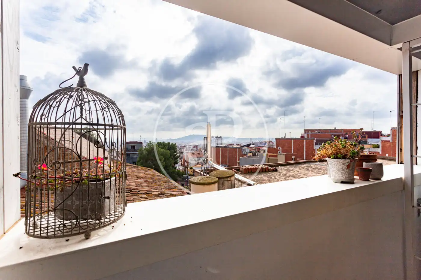 Houses for rent in Carrer de Josep Serrano, Can Baró