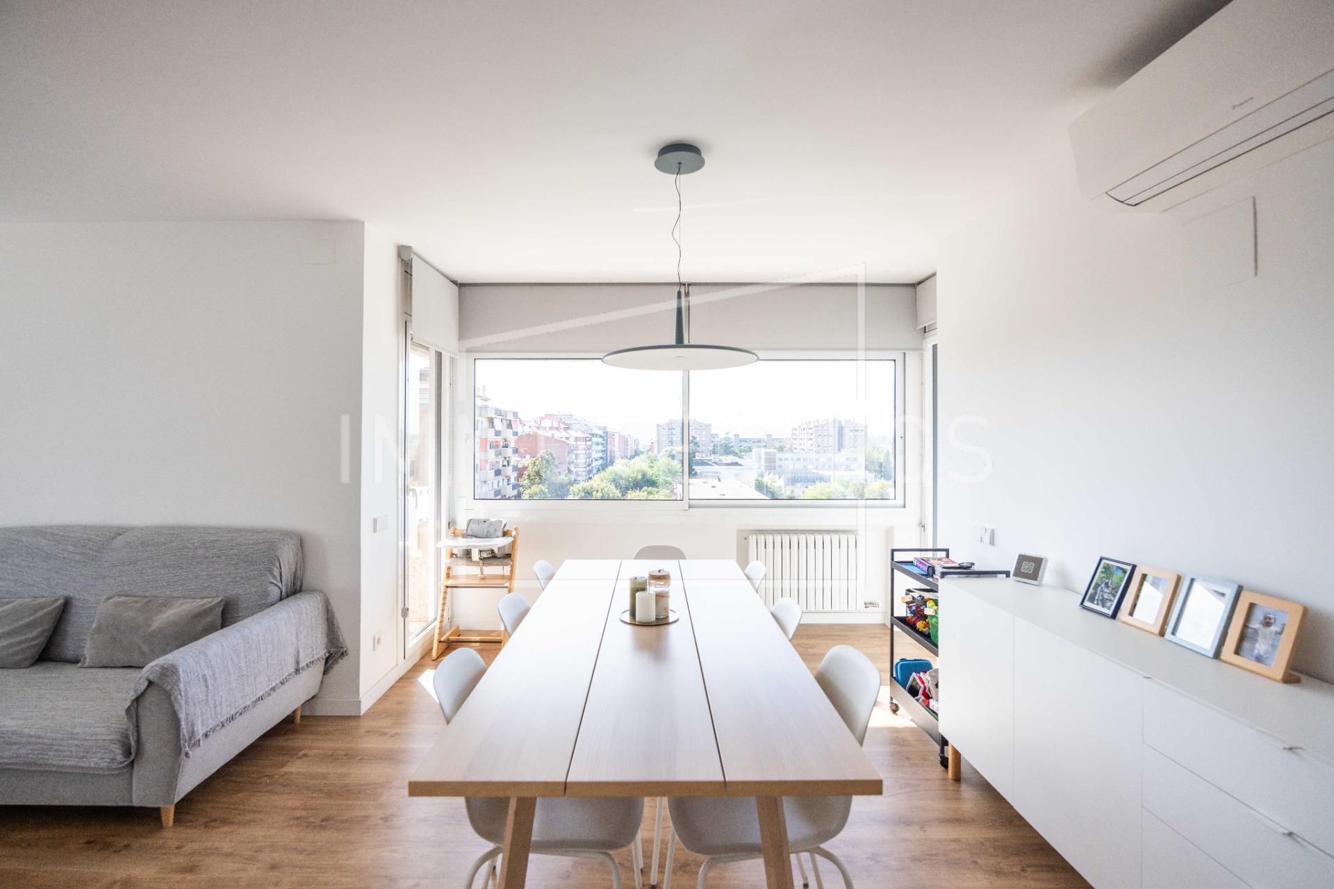 Menjador de Pis en venda en Granollers amb Calefacció, Terrassa i Balcó