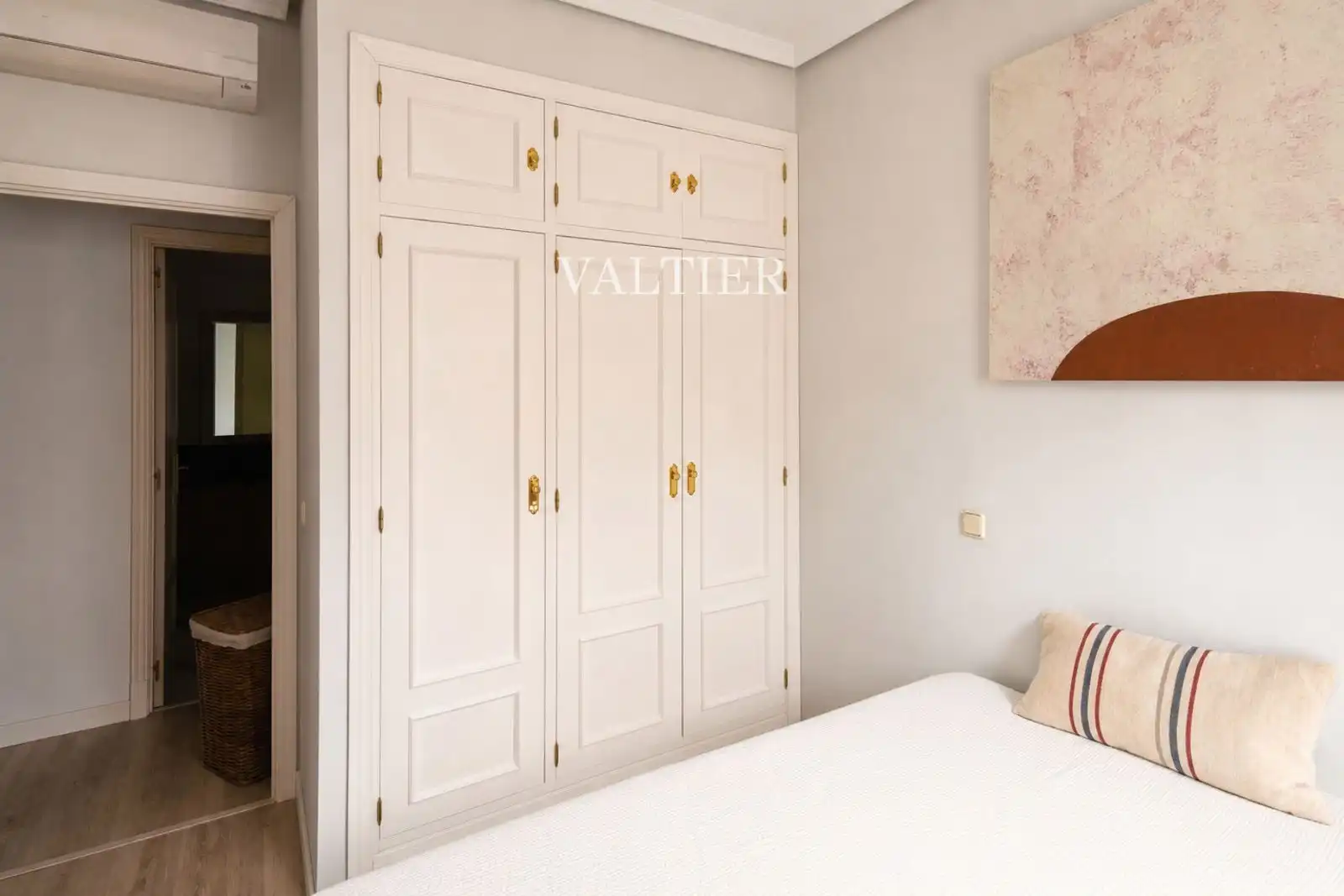 Bedroom of Attic for rent in Madrid  with Air Conditioner and Furnished