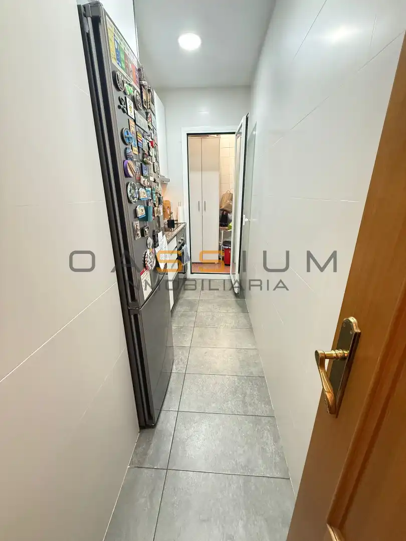 Cocina de Piso en venta en Cornellà de Llobregat con Calefacción y Amueblado