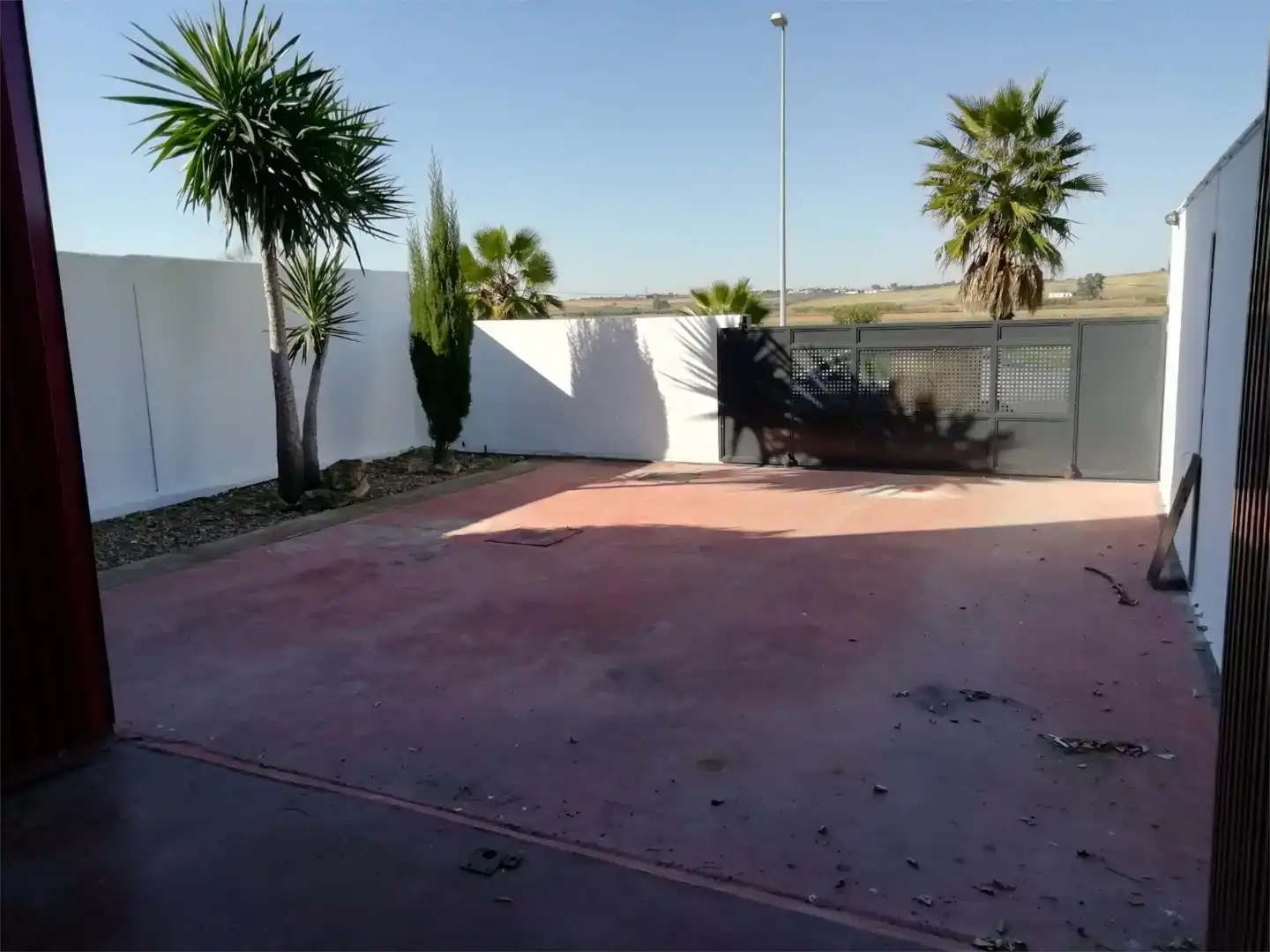 Aparcament de Nau industrial en venda en Palomares del Río, Sevilla