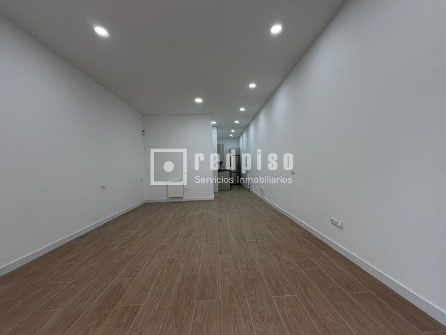 Apartment for sale in  Madrid Capital  with Heating