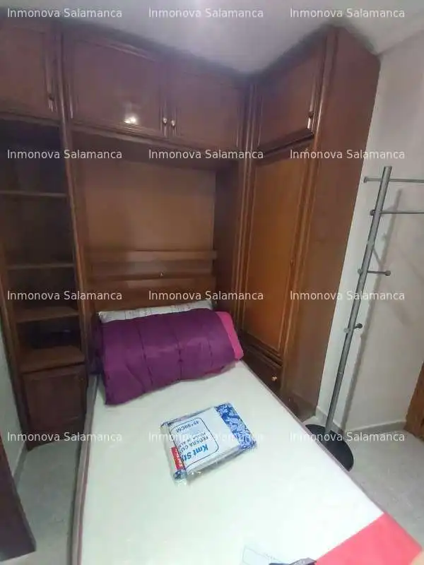 Habitación de Apartamento de alquiler en Salamanca con Calefacción y Amueblado