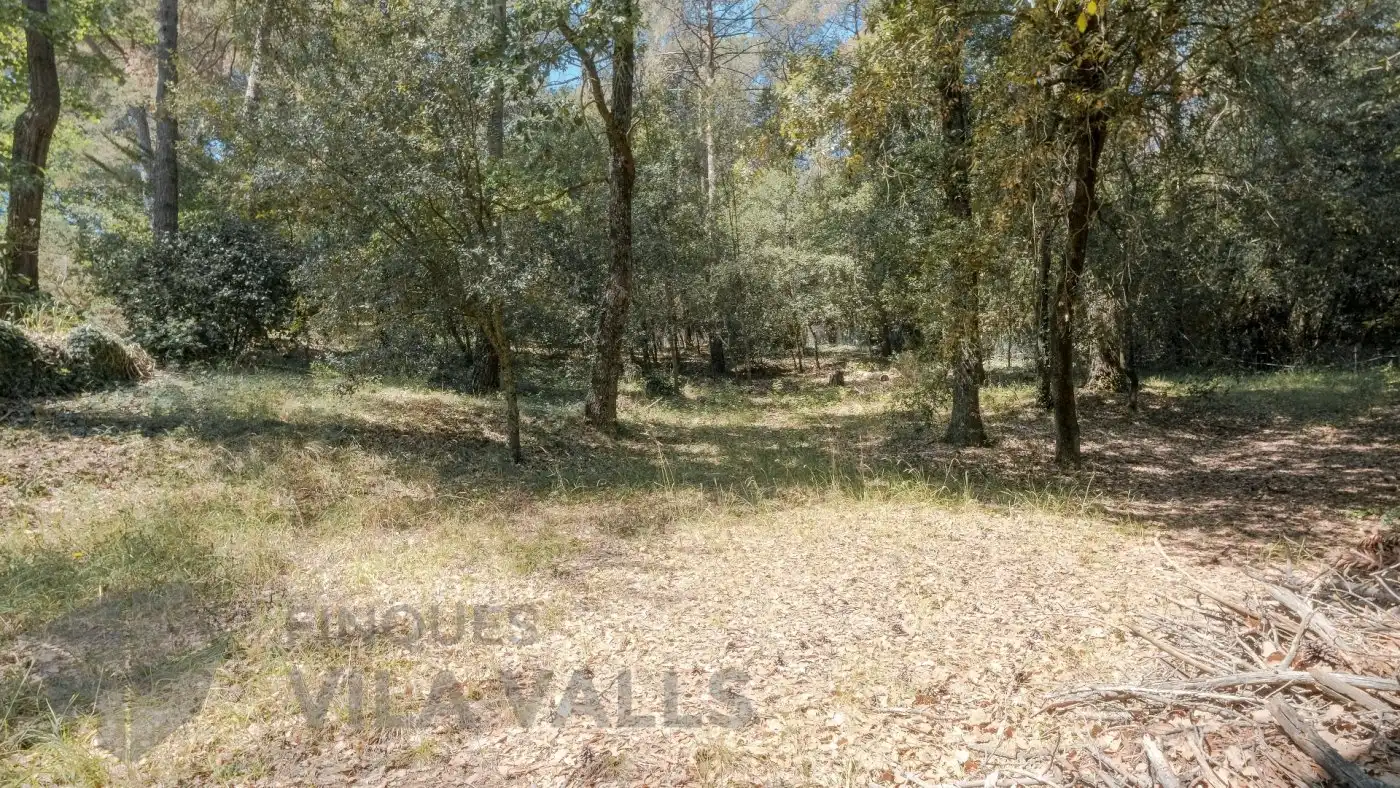 Haus oder Chalet zum Verkauf in Sant Quirze Safaja mit Privatgarten und Balkon