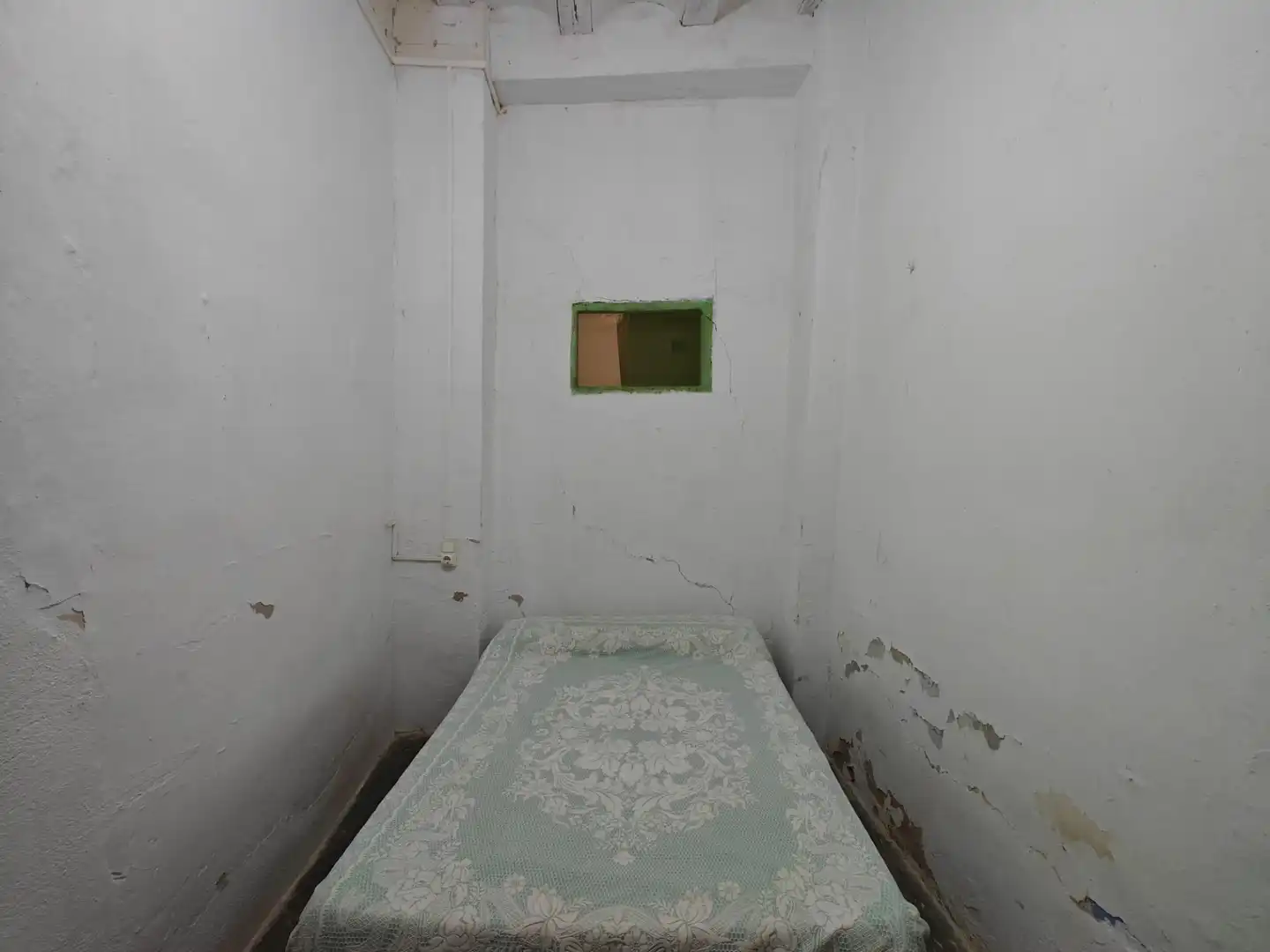 Habitación de Edificio en venta en Dos Aguas