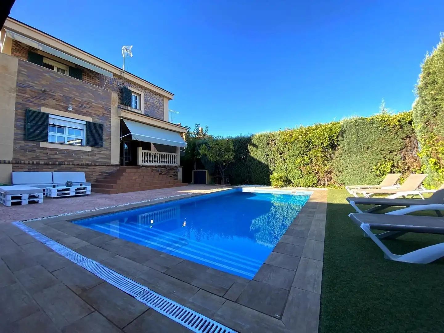 Piscina de Casa o chalet en venta en Badajoz con Aire acondicionado, Jardín privado y Terraza