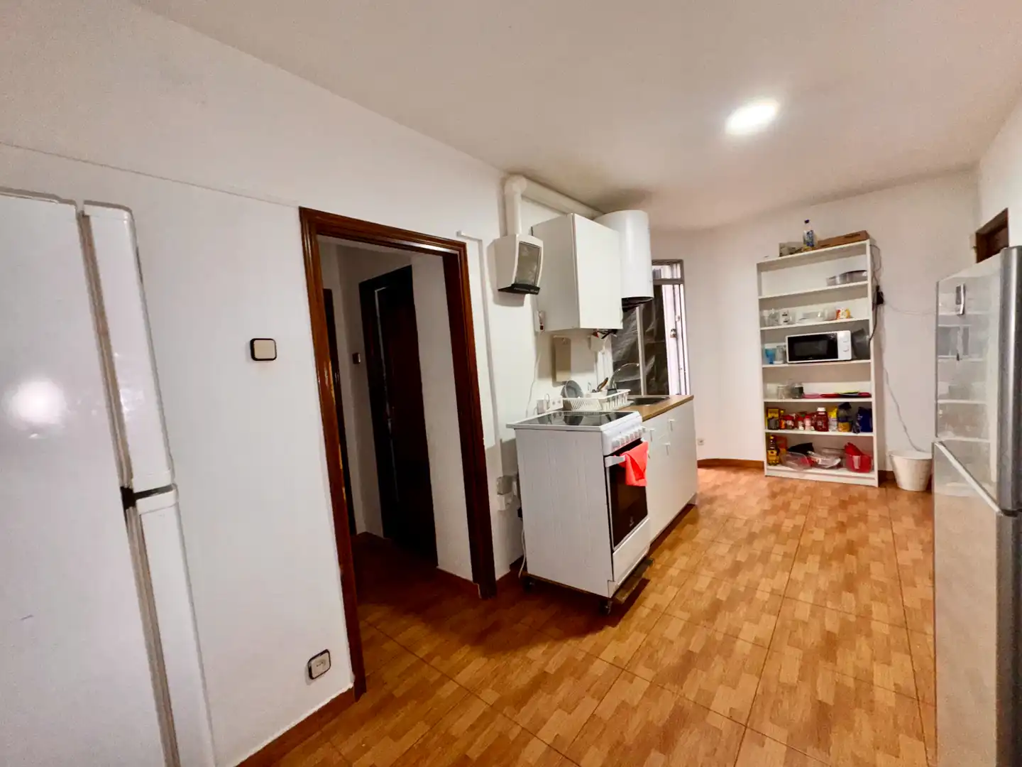 Cuina de Pis en venda en Madrid amb Jardí privat, Traster i Moblat