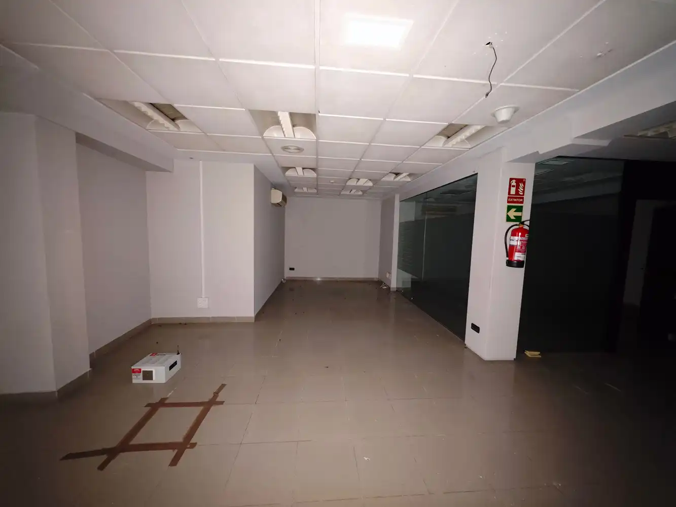 Local en venta en Alicante / Alacant con Aire acondicionado