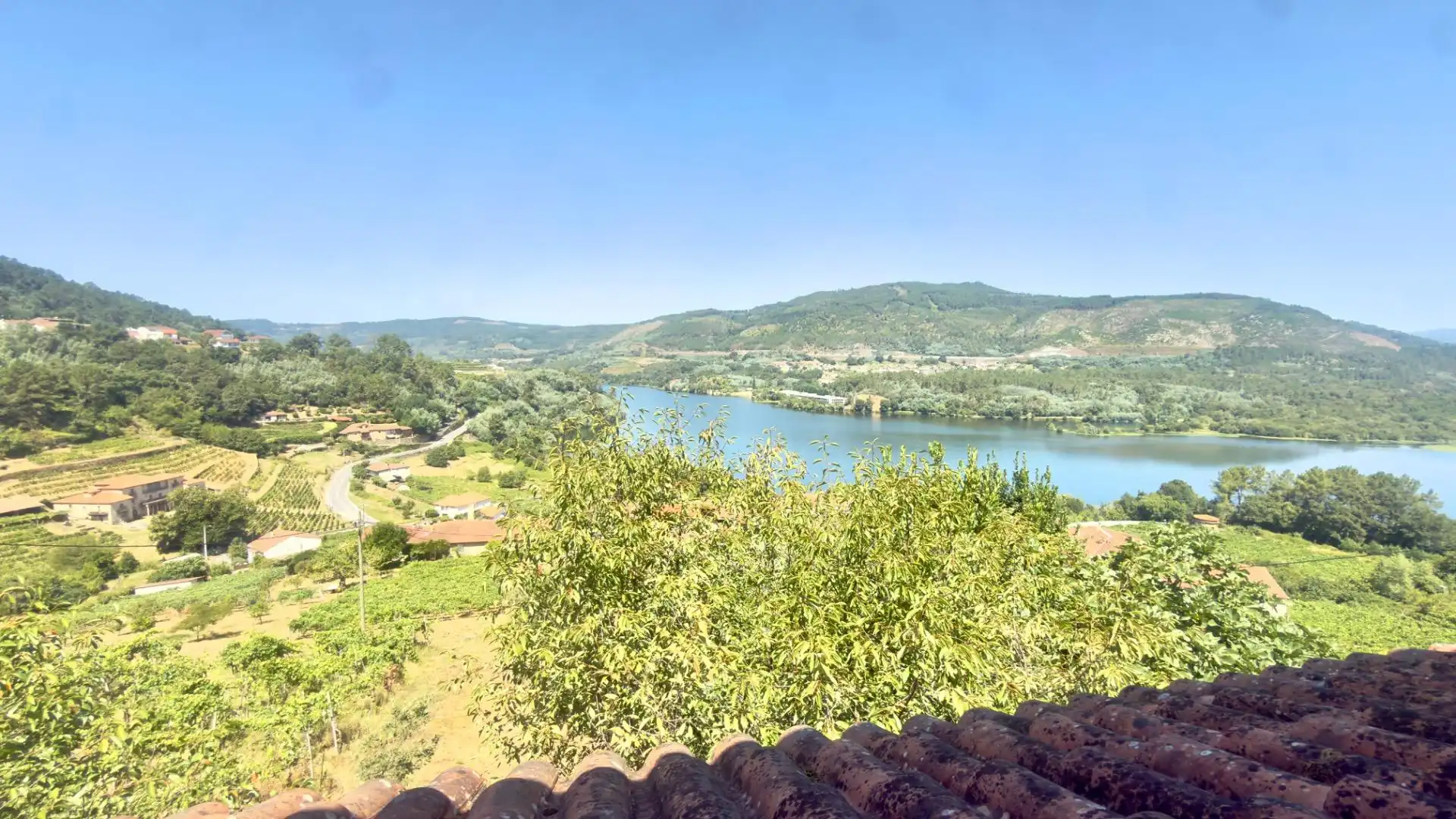 Finca rústica en venda en Castrelo de Miño amb Jardí privat, Terrassa i Moblat