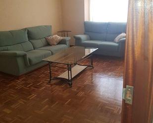 Living room of Flat to rent in Salamanca Capital  with Balcony