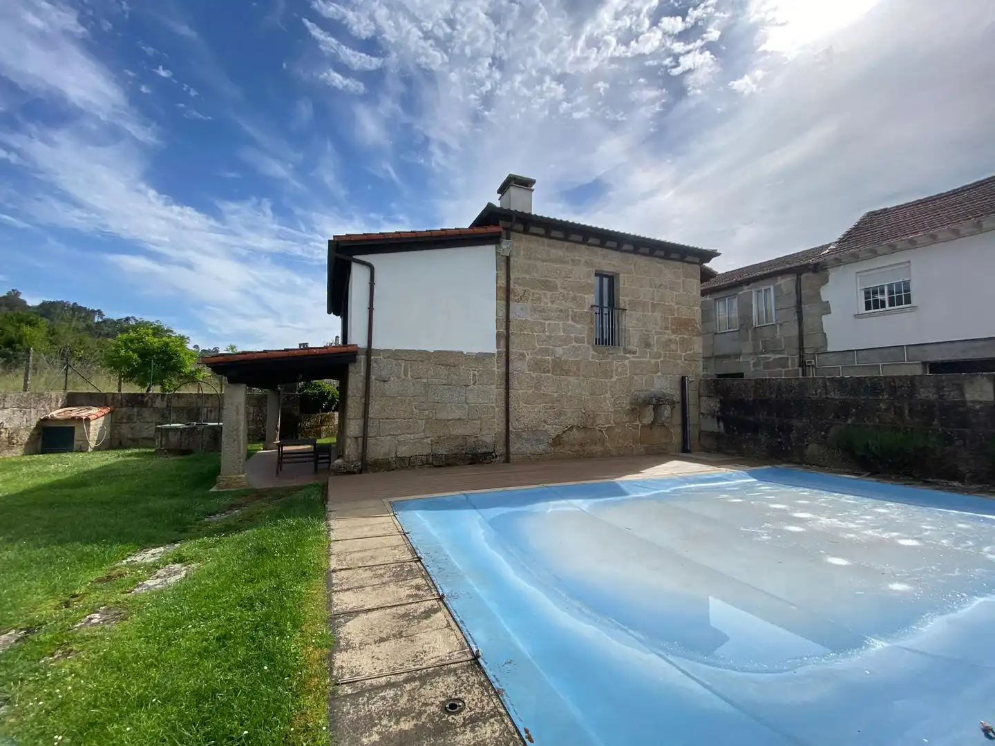 Piscina de Casa o chalet en venta en Leiro con Calefacción, Jardín privado y Parquet
