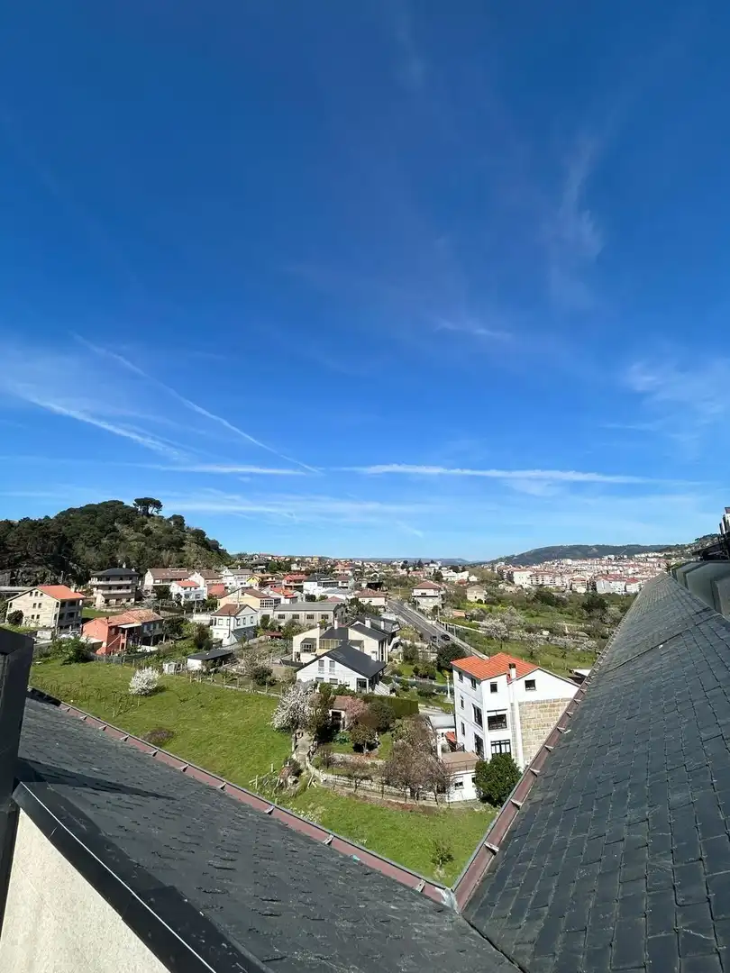 Vista exterior de Dúplex en venda en Ourense Capital  amb Calefacció, Terrassa i Traster