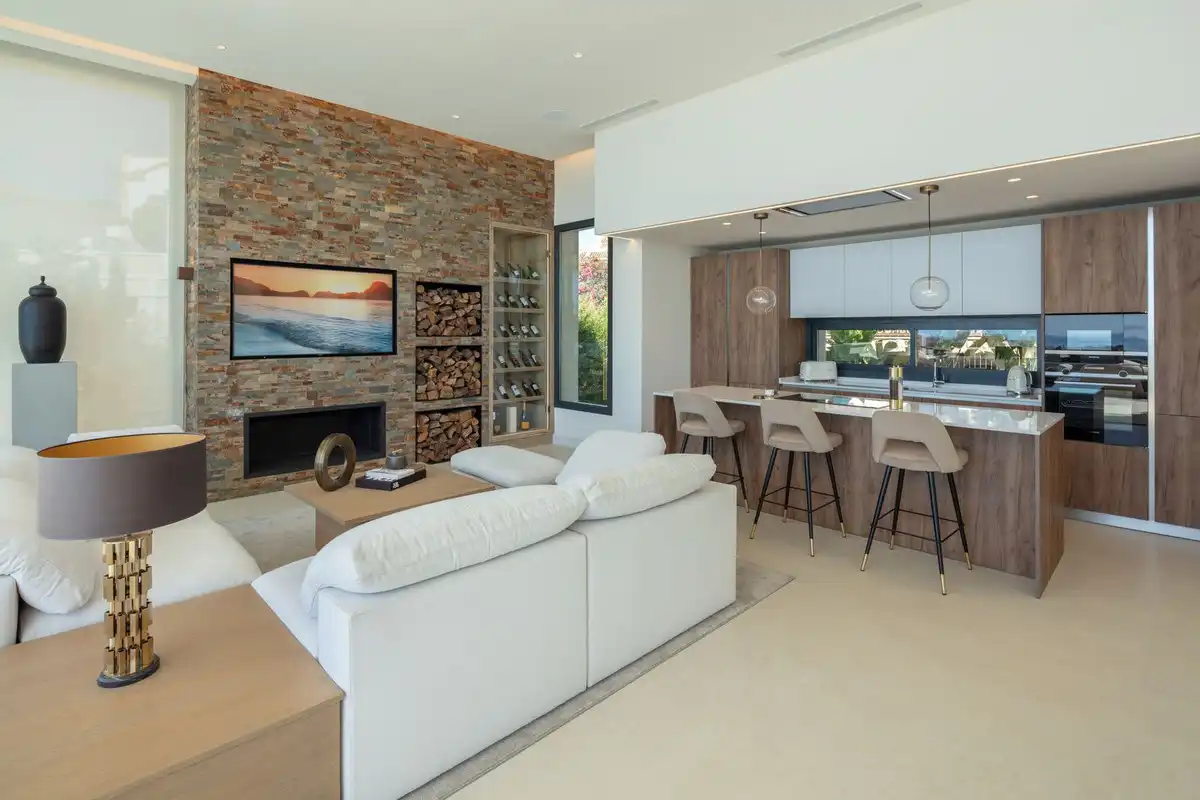 Chalet con piscina en venta en Nueva Andalucía, imagen 2