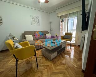 Living room of Flat for sale in Ourense Capital   with Heating, Parquet flooring and Storage room