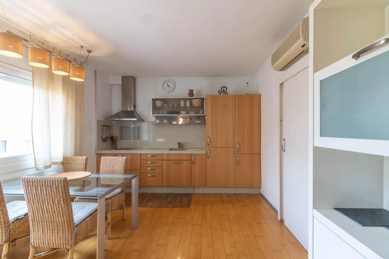 Cuina de Àtic en venda en Barcelona amb Calefacció, Parquet i Moblat