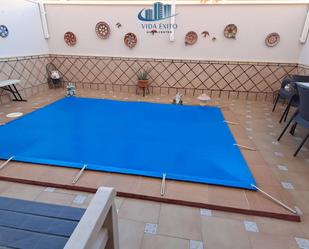 Swimming pool of House or chalet for sale in  Jaén Capital  with Air Conditioner, Heating and Terrace