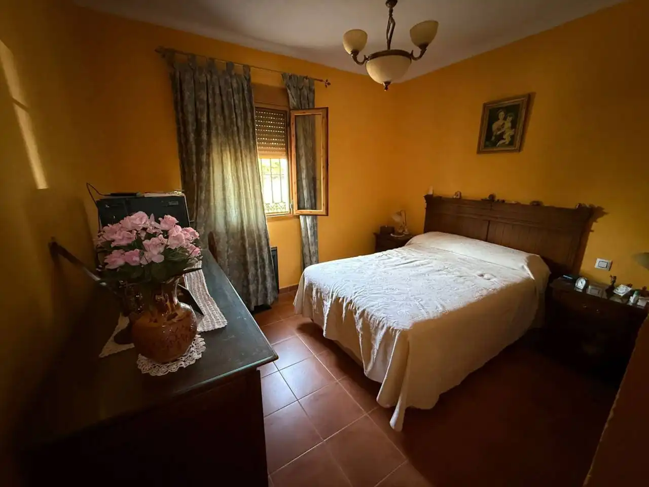 Dormitori de Casa o xalet en venda en La Rinconada amb Aire condicionat, Jardí privat i Terrassa