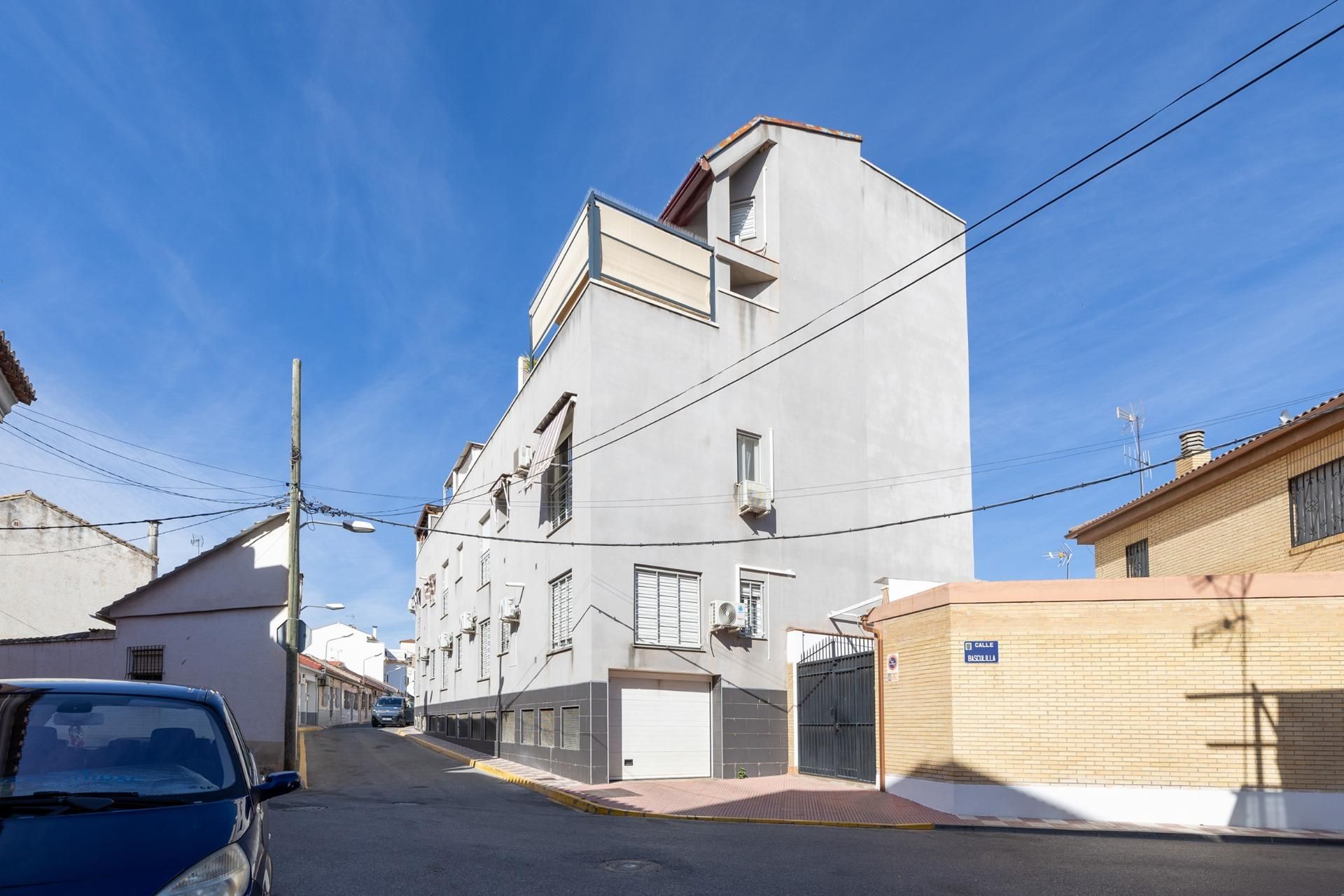 Vista exterior de Planta baixa en venda en Albolote amb Aire condicionat, Calefacció i Balcó