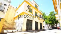 Exterior view of House or chalet for sale in  Sevilla Capital  with Terrace and Balcony