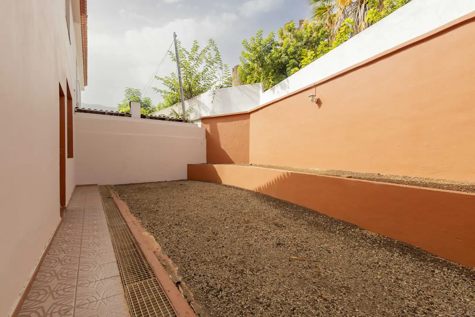Terrasse von Einfamilien-Reihenhaus zum Verkauf in Los Realejos mit Privatgarten, Terrasse und Abstellraum