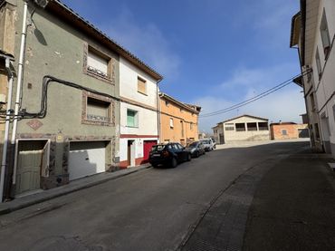 Terraced house for sale in Calle Pelics